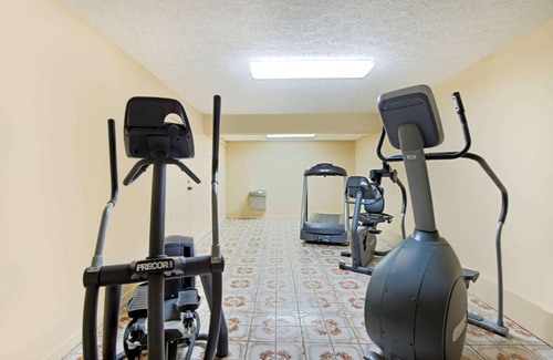 Sandusky Hotel | Baymont by Wyndham Sandusky