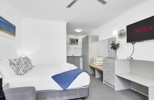 Glenelg Apartment | Bayscape Studio Glenelg