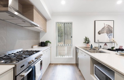 Curlewis House | Bayside luxury family retreat on the Bellarine. Wineries, Restaurants, explore.