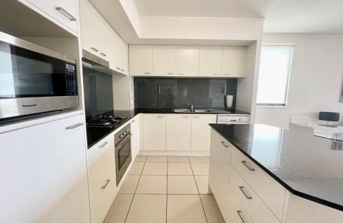 Broadbeach Apartment | BB on the Park 502