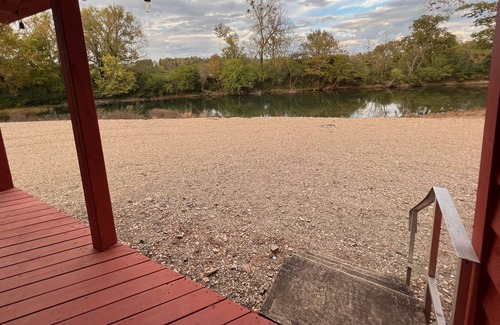 Mount Ida Cabin | BB's River Cabin