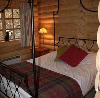 Bearnock Ski Chalet | BCC Loch Ness Log Cabins