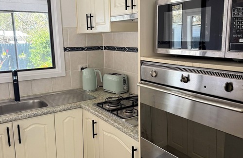 Kioloa House | Beach & Bush Getaway | Private, Family & Pet-Friendly | Wildlife Views