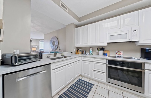 Ono Island Condo | Beach Colony W7C- Assigned Covered Parking!
