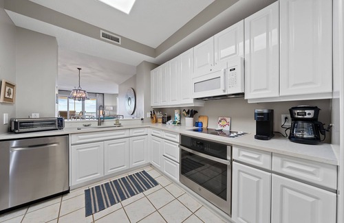 Ono Island Condo | Beach Colony W7C- Assigned Covered Parking!
