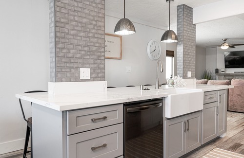 Imperial Beach Condo | Beach Front Condo with Amazing Views. DOD, Military, North Island Per Diem