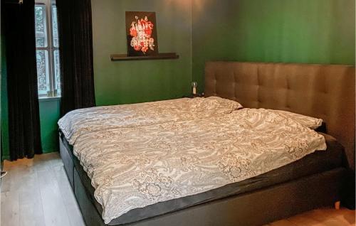 Farsund House | Beach Front Home In Farsund With Wifi