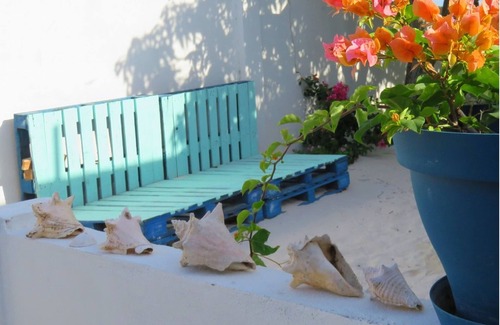 Pos Chiquito Cottage | Beach Front Honeymoon