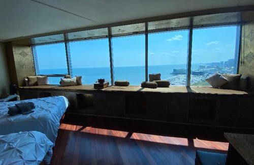 Atlantic City Apartment | Beach Front with Ocean View