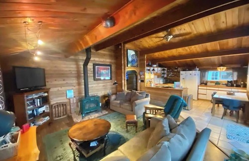 Ferndale House | Beach home - family-friendly! Sunrise @ Sandy Point