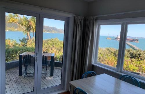 Lowry Bay House | Beach Home with 3 double bedrooms and amazing sea views