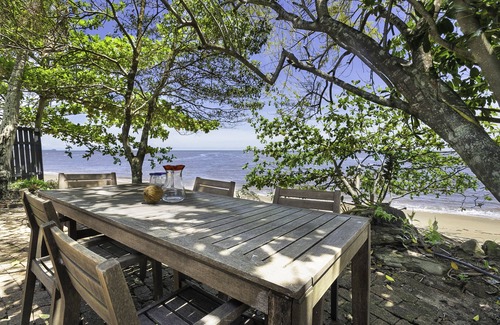 Machans Beach House | Beach House on Cinderella (absolute beachfront)