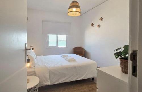 Praia de Faro Apartment | Beach House on Faro Island with a Dreamy Terrace and 7 Beds for the Perfect Escape