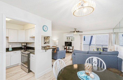 Crescent Beach Condo | BEACH IS THE BACK YARD!