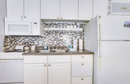 Longboat Key Villa | Beach & Pool Access: Gulf Coast Villa w/Balcony