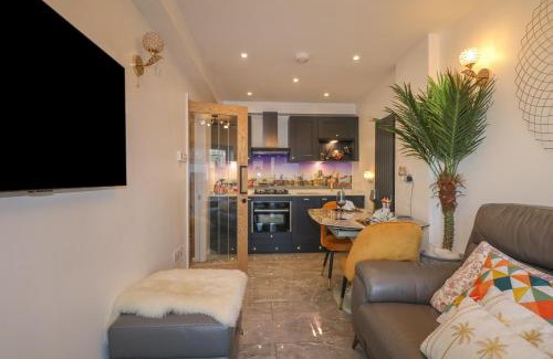 Seaford Apartment | Beach Retreat