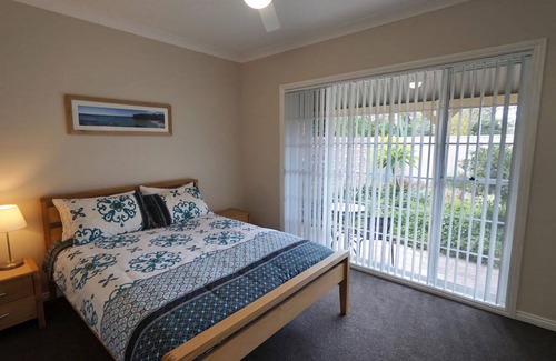 Vincentia Villa | Beach Street Villa by Jervis Bay Breaks