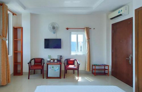 Duong Dong House | Beach views, near to Night Market Victoria vacation house