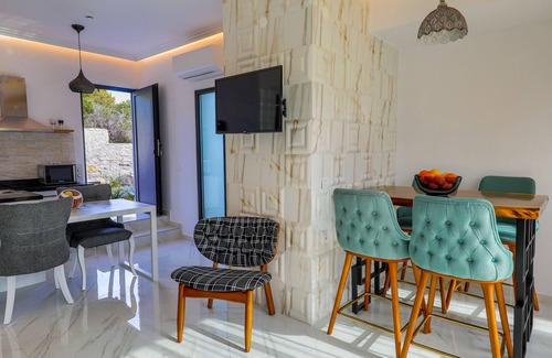 Ammoudara House | Beach Walk Luxury Suites