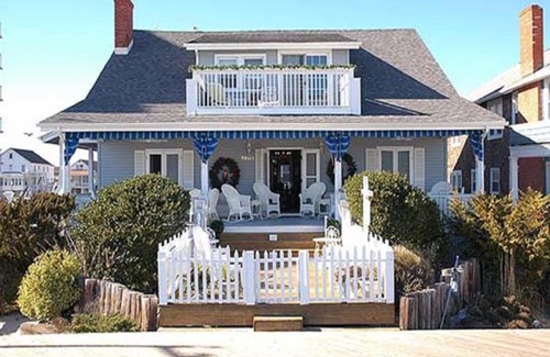 Ocean City Bed & Breakfast | Beach Walk on the Ocean