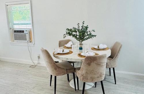 Bayou Oaks Apartment | Beach, Work & Relax I Sarasota Cassia I Month Disc I Fire Pit