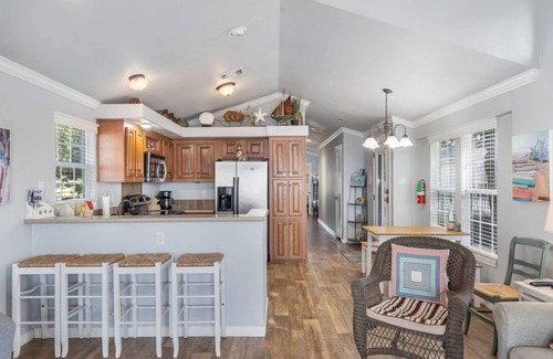 Sperry Cottage | Beachcomber at CrossTimbers Marina