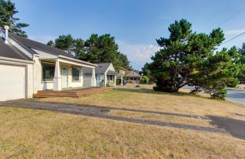 Sunset Beach House | Beachcomber Haven