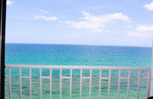 Stella Apartment | Beachfront 2 bdr unit at Victoria del Mar 4E