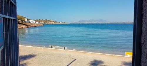 Salamis Apartment | Beachfront 2-bedroom apartment