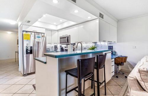 Belleair Beach House | Beachfront Aldea 3