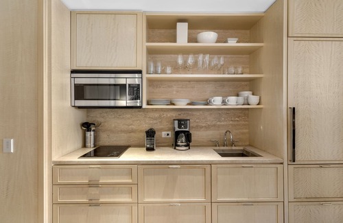 Bal Harbour Condo | Beachfront Atlantic Suite 5 Star Residences/Bal Harbour