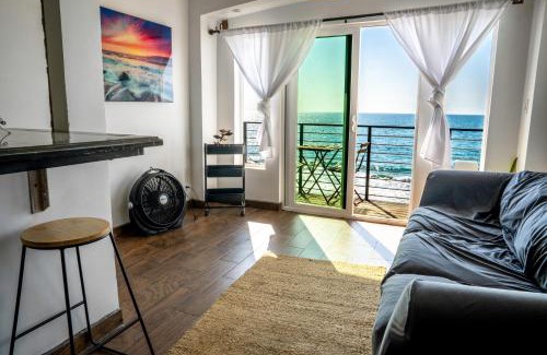 Costa Apartment | Beachfront Charming 1 Bdr 1 Bth