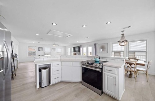 Jamaica Beach House | Beachfront Classic with Panoramic Ocean Views