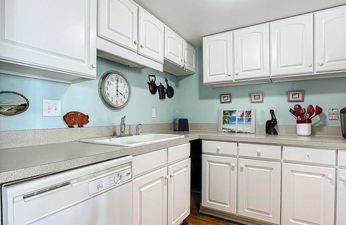 New Smyrna Beach Condo | Beachfront Condo at Colony Beach Club - Ocean Views, Pool, Patio, Sleeps 4