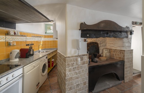 Arco da Calheta Cottage | Beachfront cottage in Calheta | Cottage do Mar