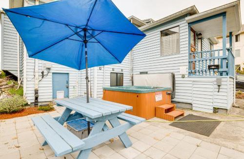 Seaside House | Beachfront Cottage on Seaside Promenade with Hot Tub