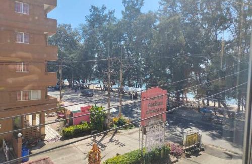 Rayong Apartment | Beachfront Family room, Relax & Sunbathe 5 guests