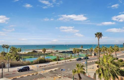 Herzliya Pituach Apartment | Beachfront Heights Duplex