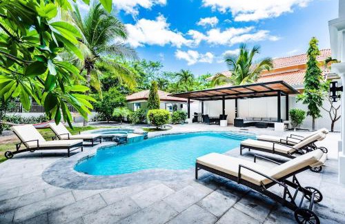 Playa Grande Villa | Beachfront home with Pool