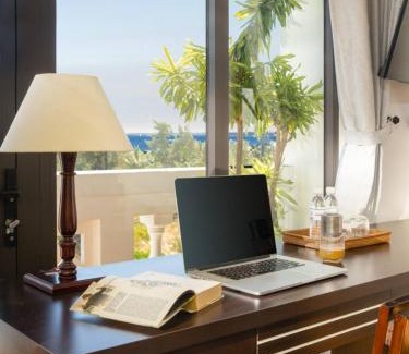 Cua Đai Hotel | Beachfront Hotel Hoi An