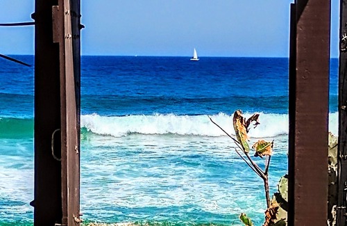 Marica House | beachfront house with pool