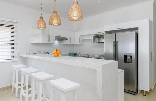 Gueima Villa | Beachfront Luxury Villa - Private Pool & Sunset Views