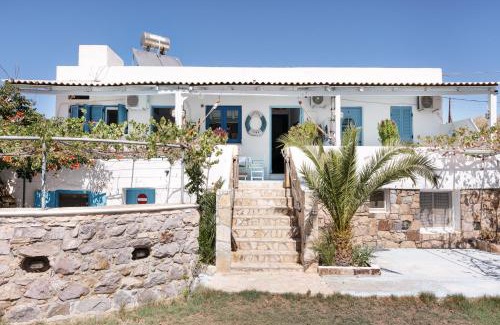 Patmos House | Beachfront Lampis Dolphin 4