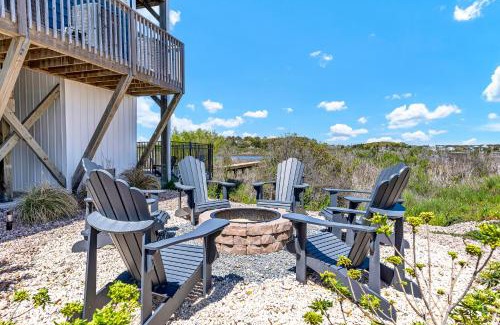 North Topsail Beach House | Beachfront Memories by Sea Scape Properties