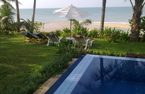 Bang Po Villa | Beachfront Oasis with Private Pool and Jacuzzi on Samui's Bang Por Beach