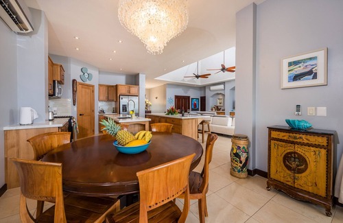 Potrero Villa | Beachfront Potrero: nice 7-BR villa, chef included - Casa Royal