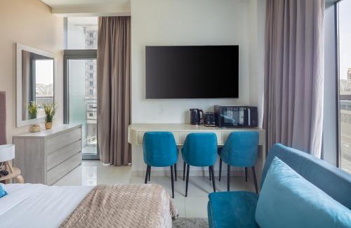 Palm Jumeirah Apartment | Beachfront Studio at West Beach