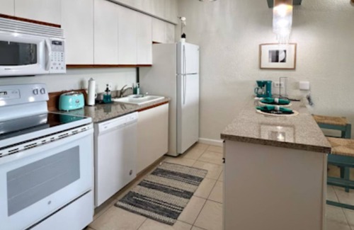 Estate Golden Rock Condo | Beachfront Studio Condo @Club St Croix