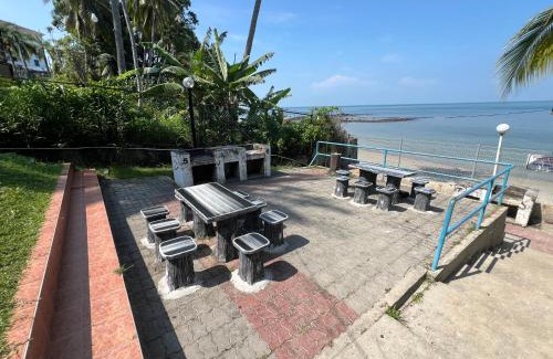 Tanjung Tanah Merah Apartment | Beachfront Unit at Seri Bulan , Pantai Teluk Kemang