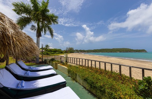 Treasure Beach House | Beachfront villa w/private Pool, Seaside garden w/Pickleball court-Blue Marlin